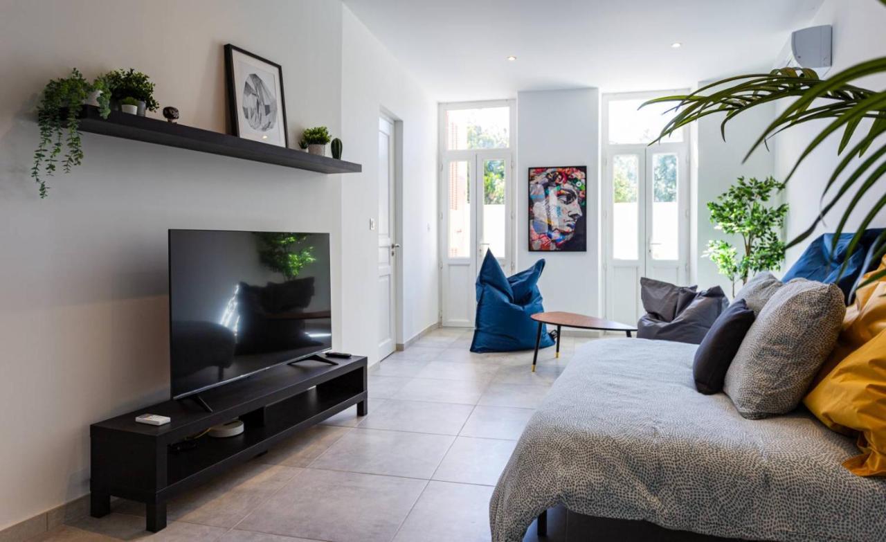 Maxbnb - Climatise - Grand Studio 37M2 & Terrasse 30M2 - Est Toulon Exterior foto